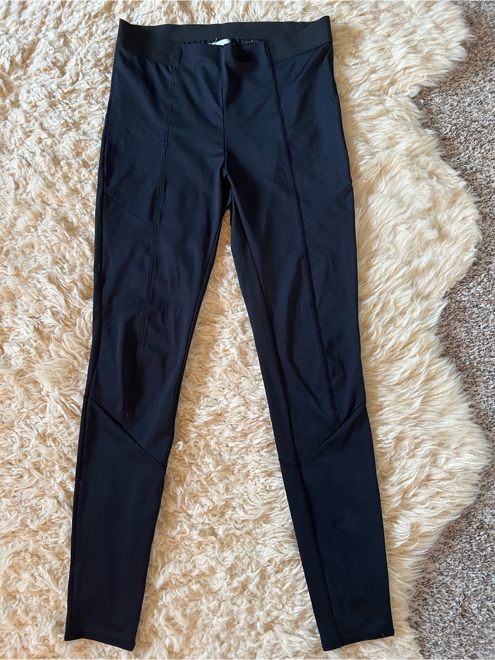 H&M Black High-Rise Performance Leggings